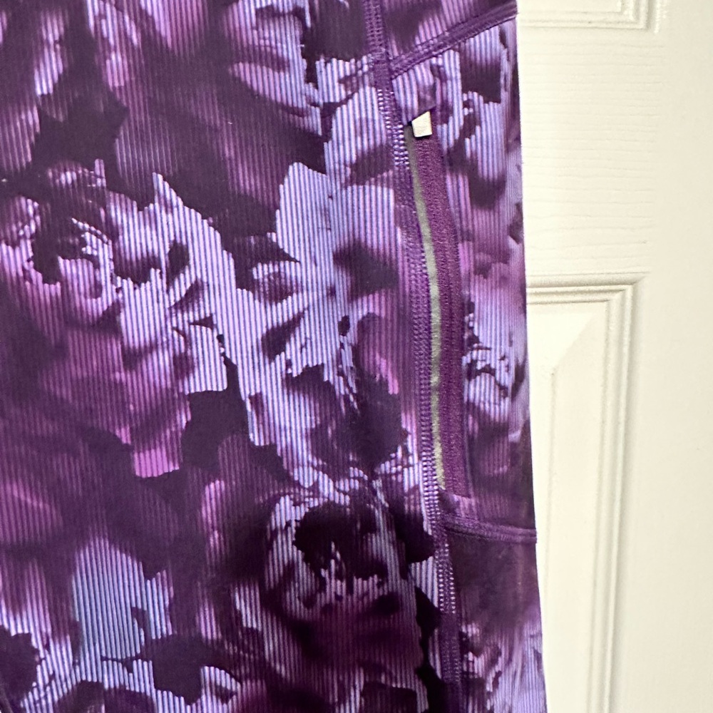 Athleta Rainier Printed Purple Leggings — 2X — like new - Picture 6 of 9